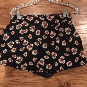 Patterned silk shorts